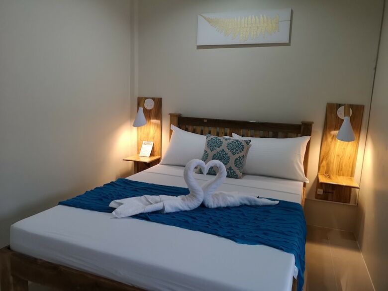 Bed & Breakfast Tropical Stay Accommodations