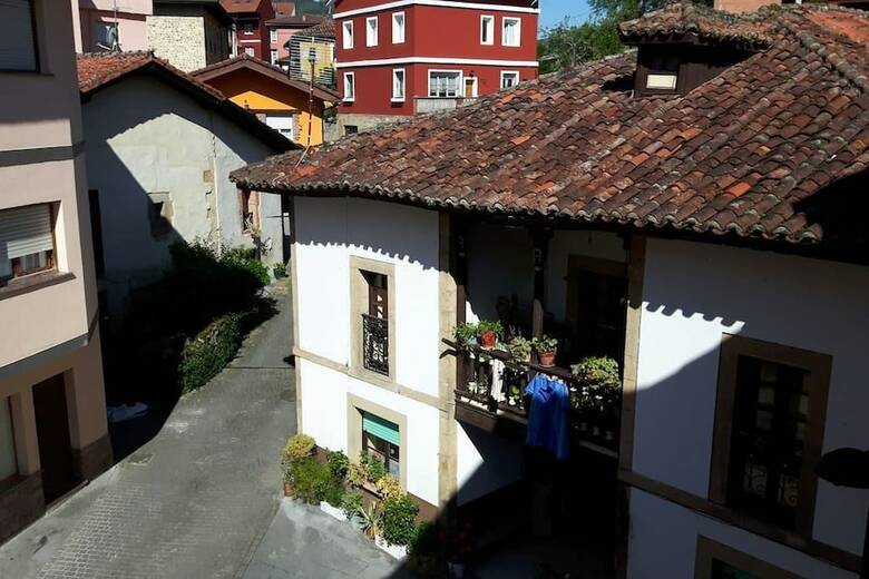 Pension El Casta�eu