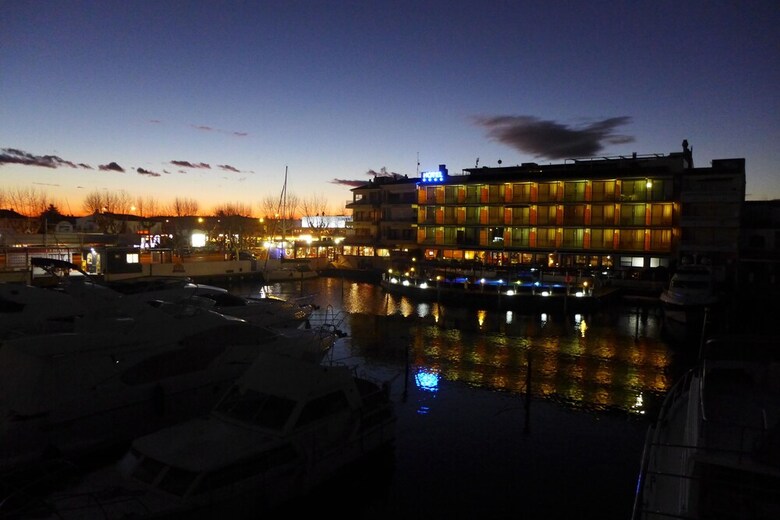 Apartamentos Port 27