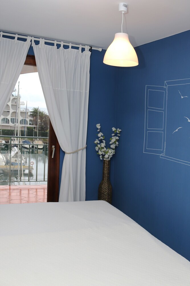 Apartamentos Port 27