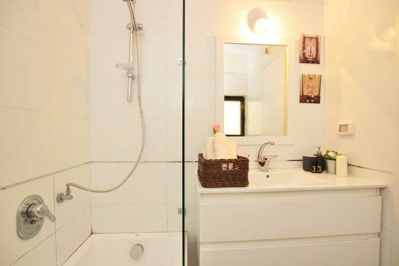 Apartamento Amazing 3br Garden Apt Near Gordon Beach