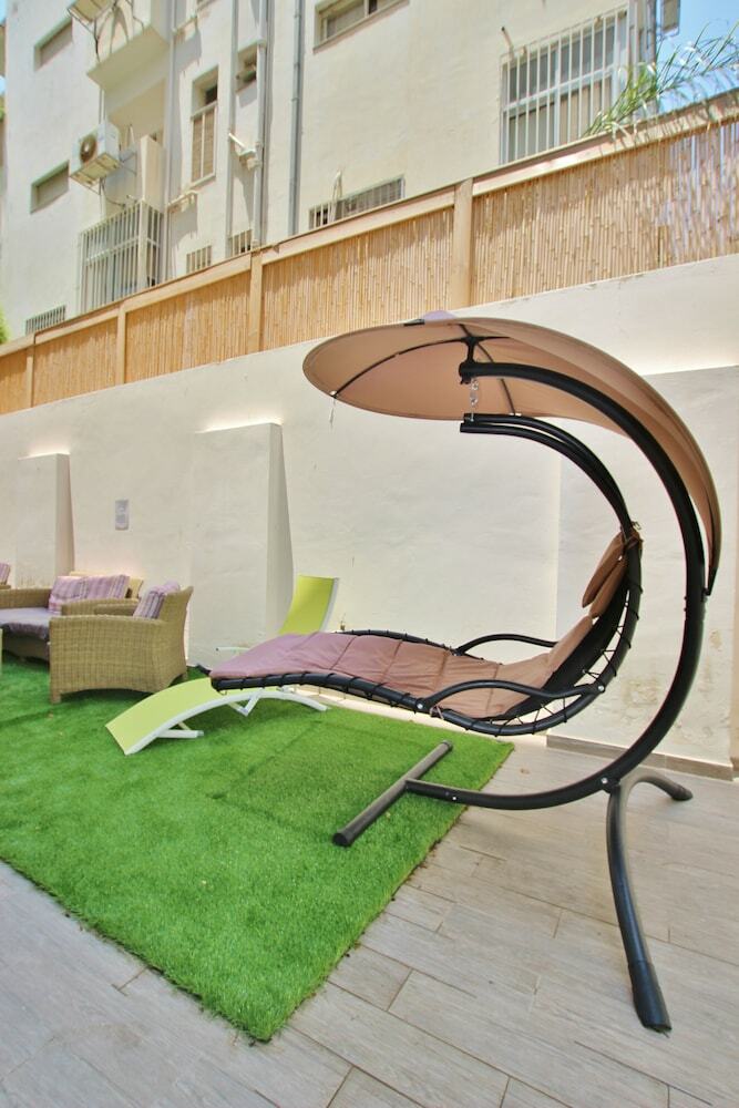 Apartamento Amazing 3br Garden Apt Near Gordon Beach