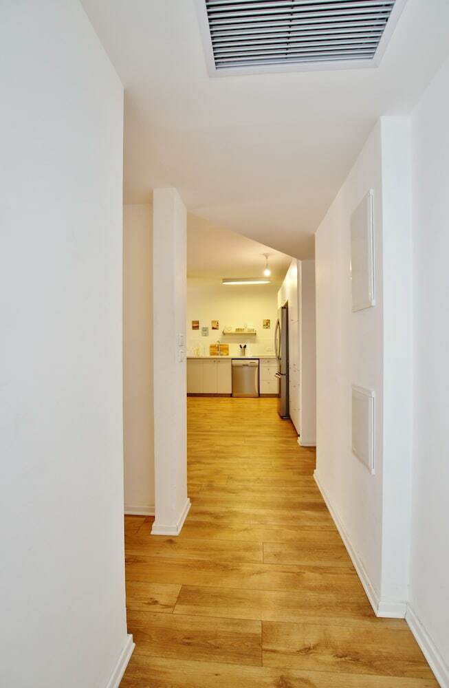 Apartamento Amazing 3br Garden Apt Near Gordon Beach
