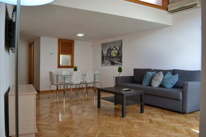 Apartamentos Barquillo