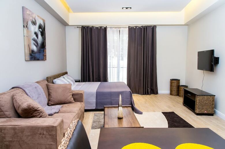 Pls Apartments - Cantonments