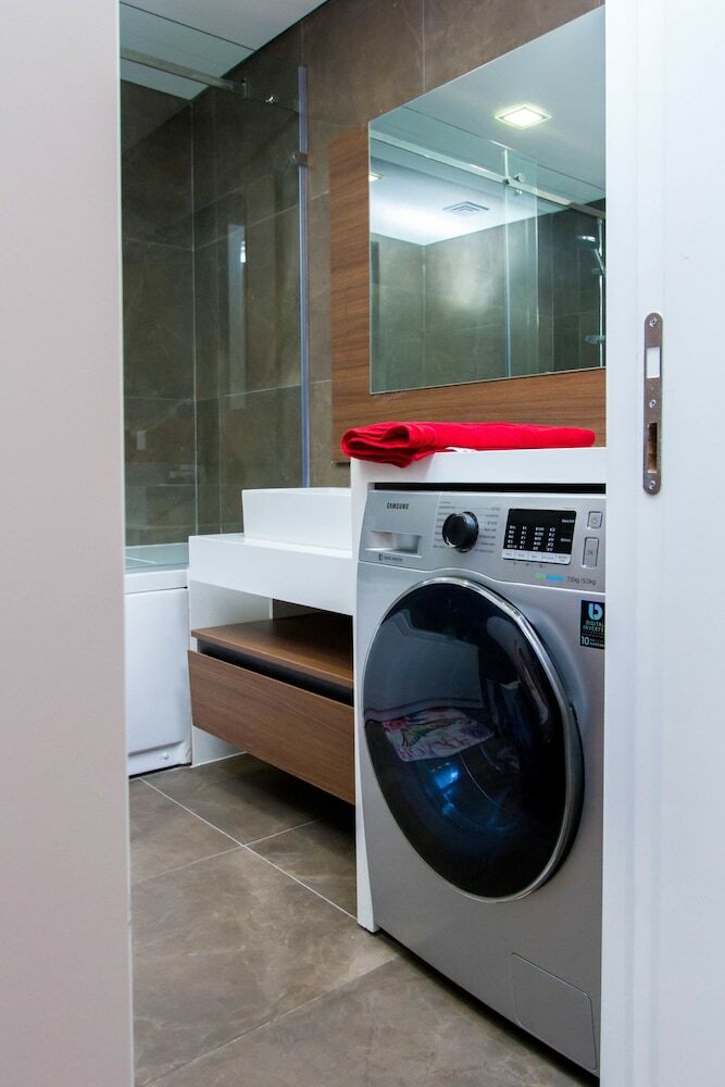 Pls Apartments - Cantonments