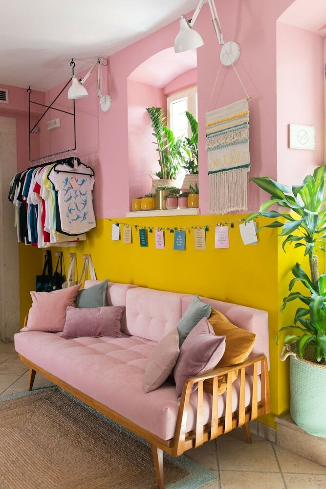 Hostal Hostel ?iri Biri Bela - Adults Only