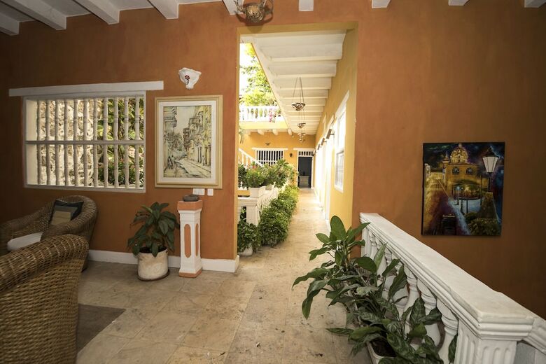 Casa Santo Domingo By Nomad Guru