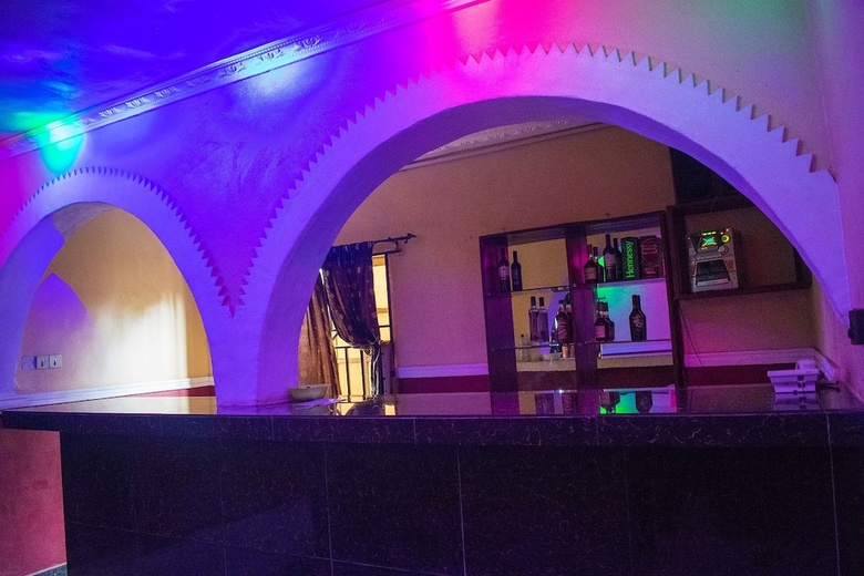Oklarsus Hotel & Suites