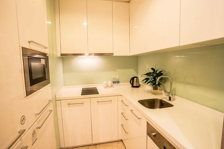 S.l.d International Apartment Poly