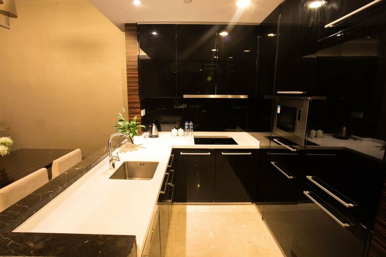 S.l.d International Apartment Poly