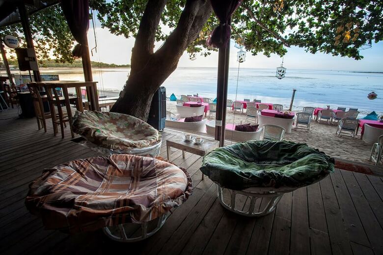 Hotel Tango Beach Resort