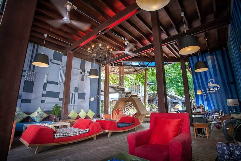 Hotel Tango Beach Resort