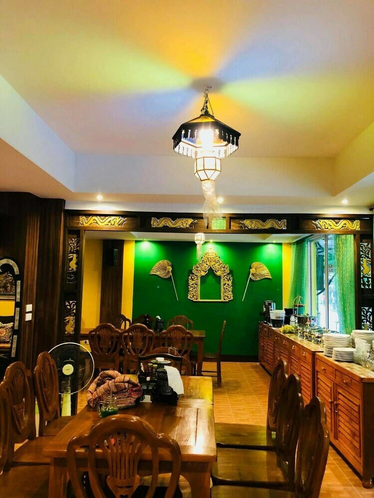 Hotel Faikham Hostel