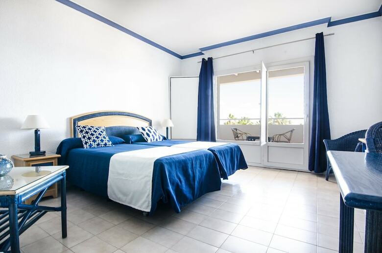Aparthotel Marazul