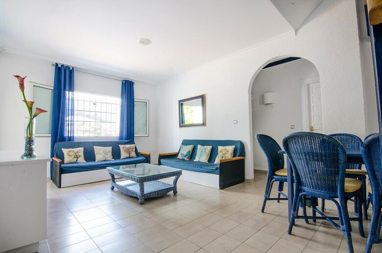 Aparthotel Marazul