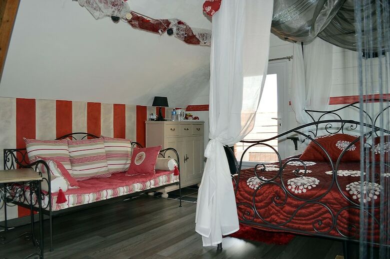 Hotel Le Paddock Du Val De Lys