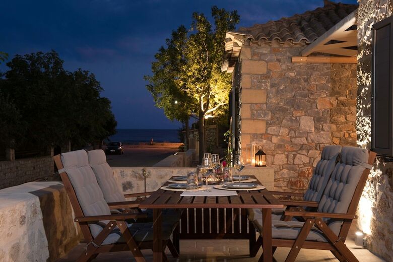Apartamentos Calme Suites Mani
