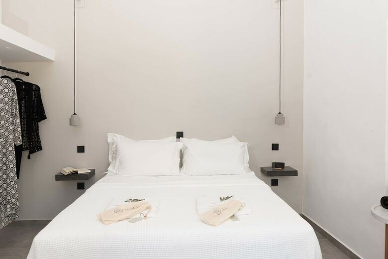 Apartamentos Calme Suites Mani