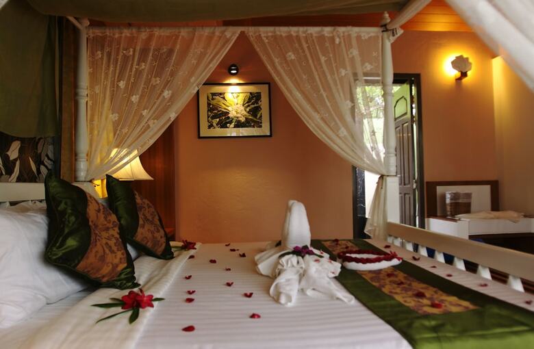 Hotel Bhumiyama Beach Resort
