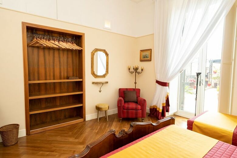 Bed & Breakfast Moon Luxury Rooms & Apartments