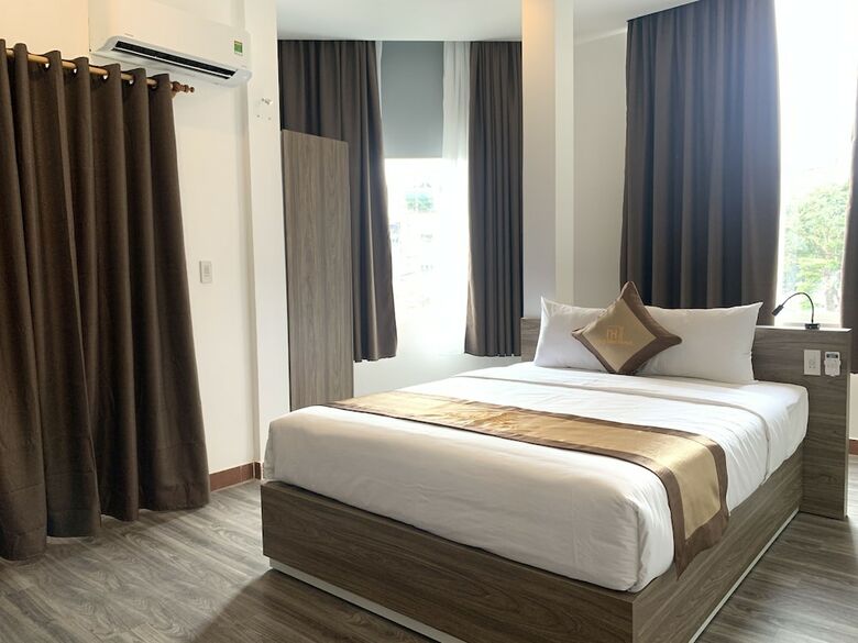 Nice Hue Hotel