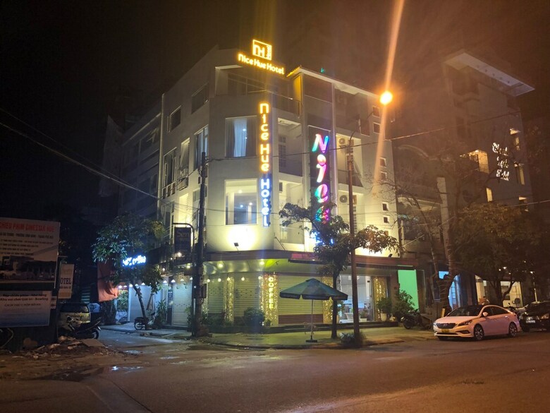 Nice Hue Hotel