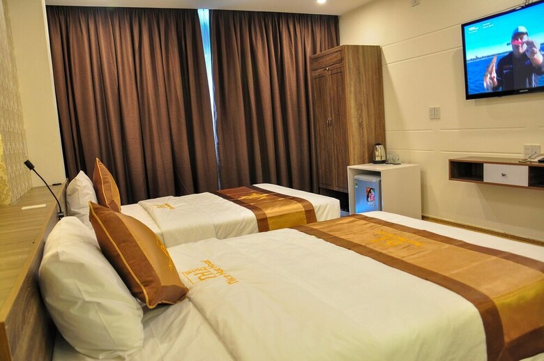 Nice Hue Hotel