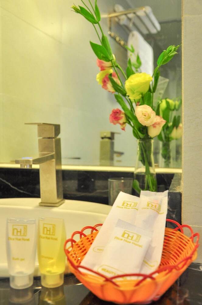 Nice Hue Hotel