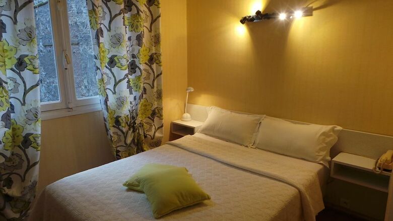 Hotel H�tel Le Cambronne