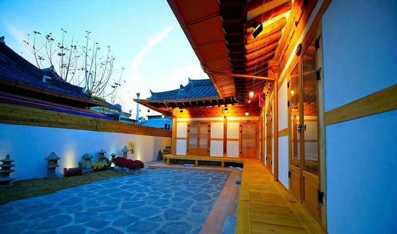 Hotel Hanok House