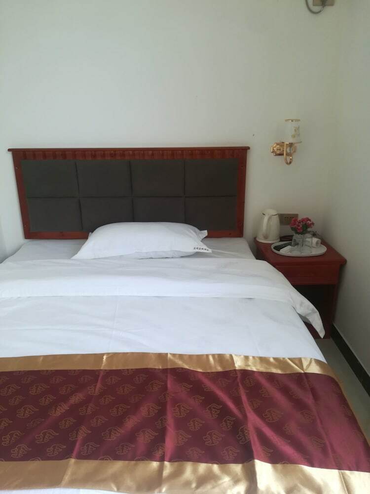 Hotel Bin Hui Resort