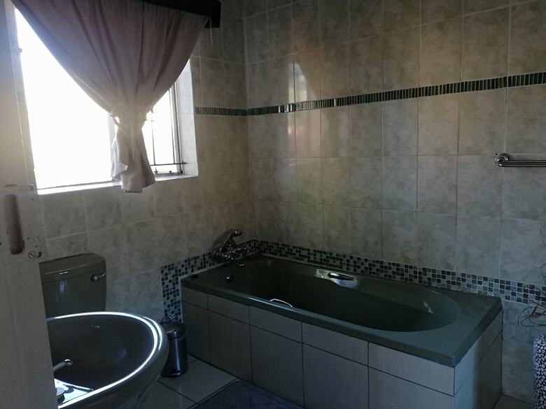 Hotel Sentlhaga Guest House