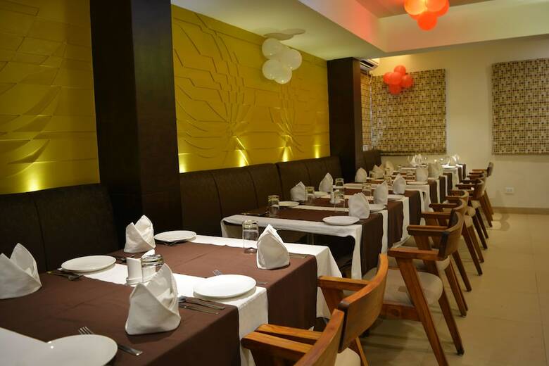 Hotel Krrish Clarks Inn