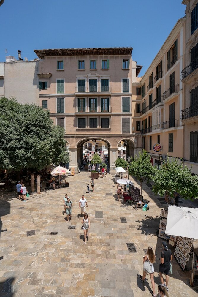 Apartamentos L'aguila Suites Sagrera
