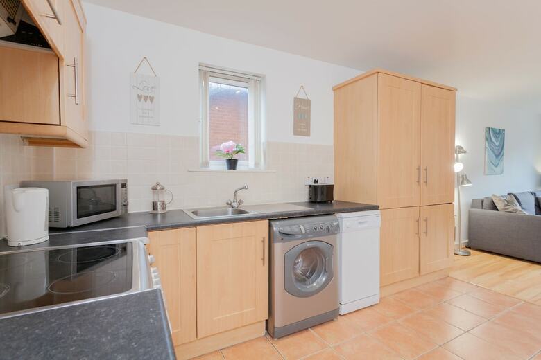 13 Willow View Apartment
