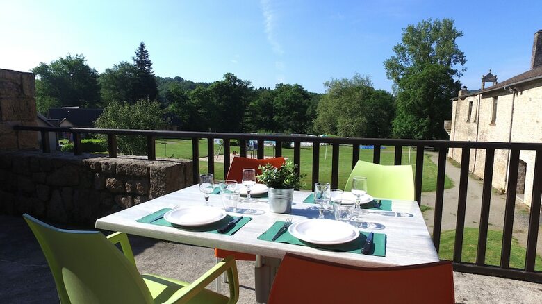 Vvf Villages "le Ch�teau Sur La Vienne" Nedde