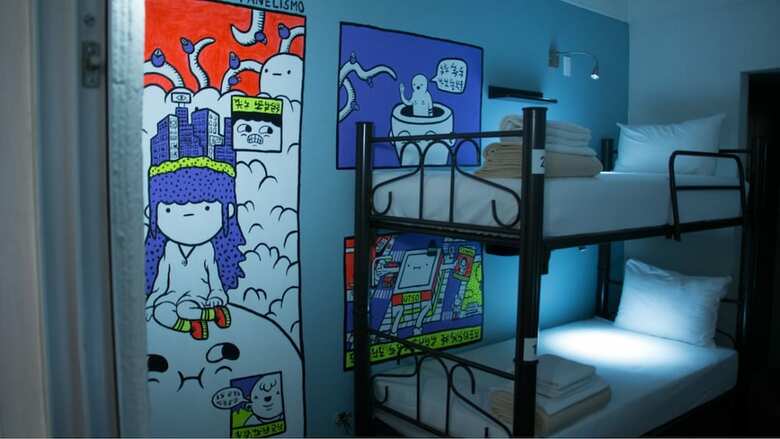 Hostal F�nix Beds Hostel