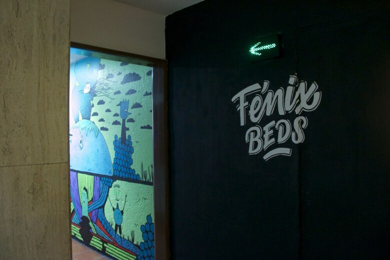 Hostal F�nix Beds Hostel