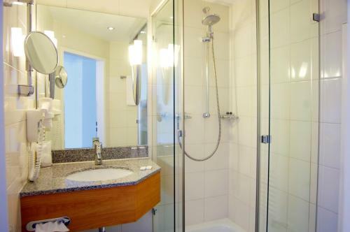 Hotel Parkhaus H�gel
