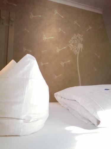Hostal Hotel L�wen-weinstube