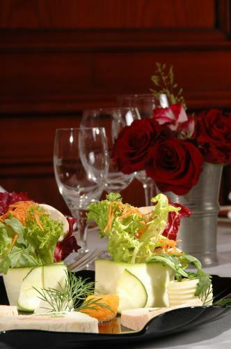 Hostal Hotel L�wen-weinstube