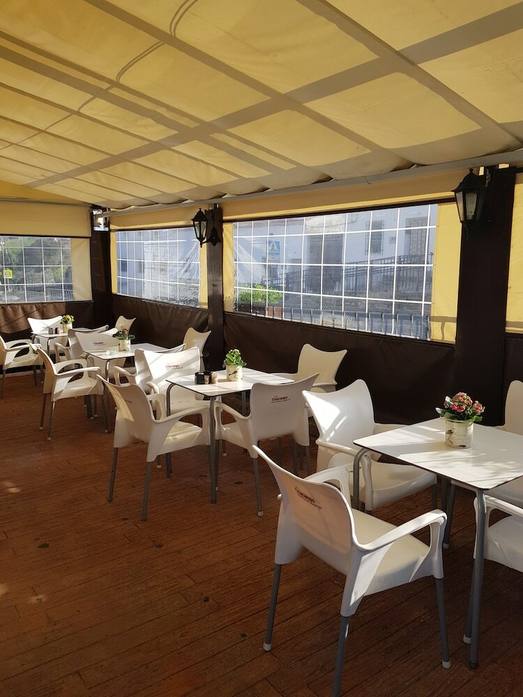 Hotel Restaurante Carvajal