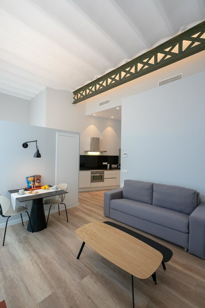 Apartamentos L'aguila Suites Gaud�