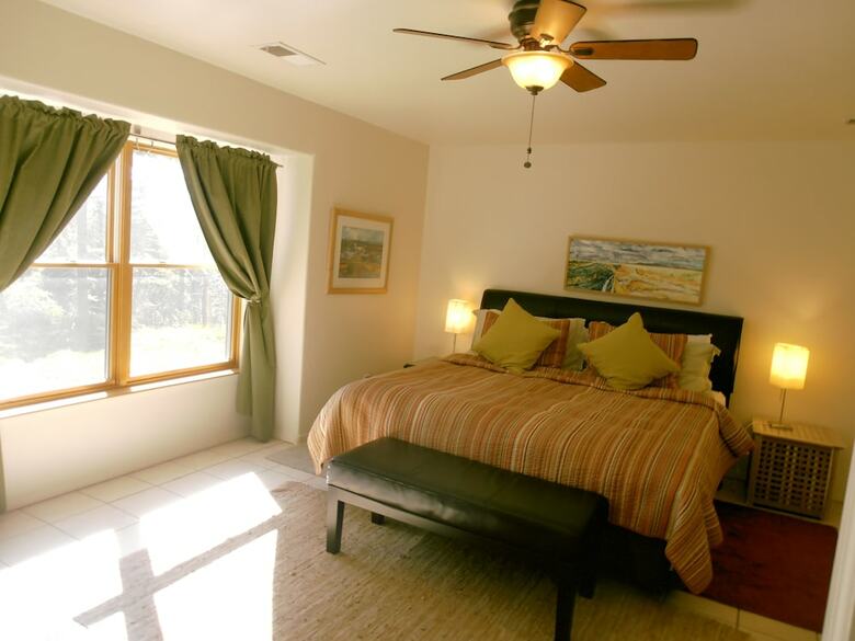 Country Club�homes