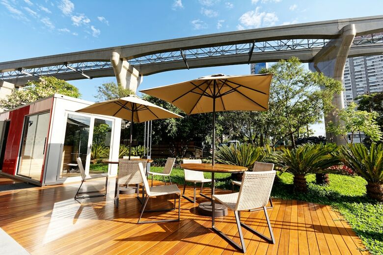 Hotel Ramada Encore By Wyndham Berrini