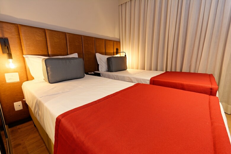 Hotel Ramada Encore By Wyndham Berrini