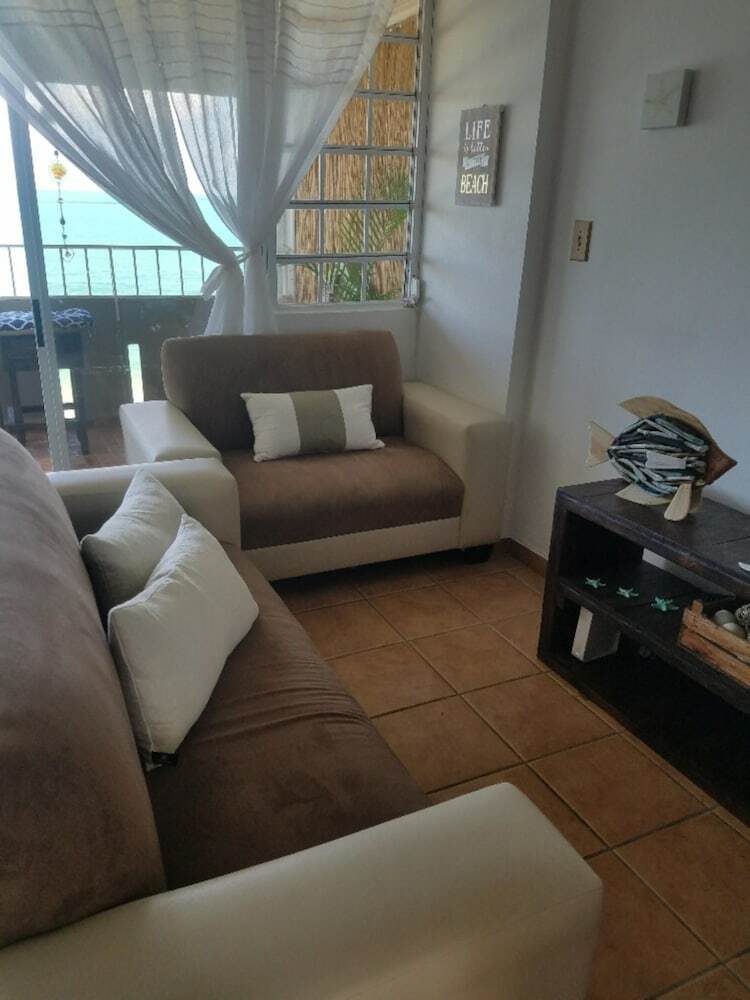 Apartamentos Condominium Playa Azul 1