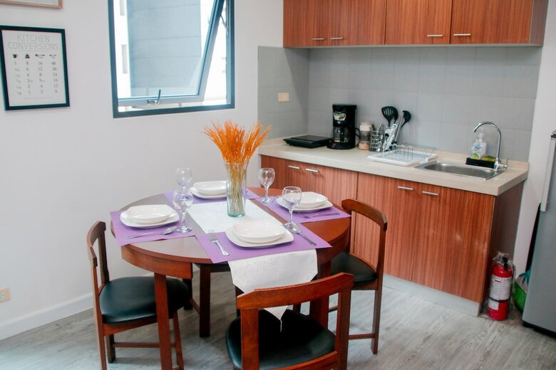 Apartamentos Indigo Ortigas @ Adb Avenue Tower