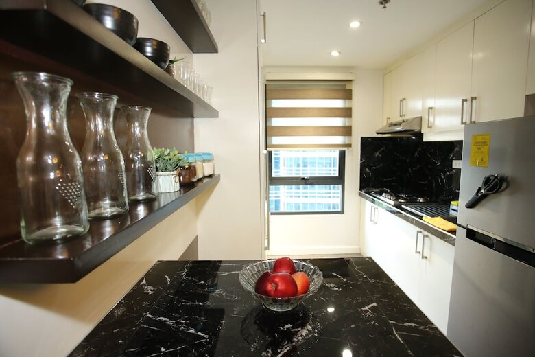 Apartamentos Indigo Ortigas @ Adb Avenue Tower